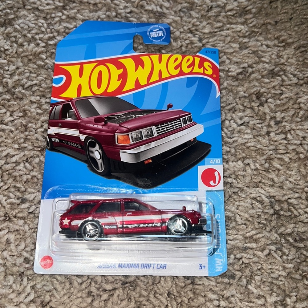 Hot wheels Nissan Maxima Drift Car